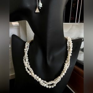 Fresh water nugget pearls necklace with multiple ways to wear